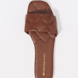 Streetwear Society Faux-Leather Quilted Band Embossed Sole Sandal - Brown